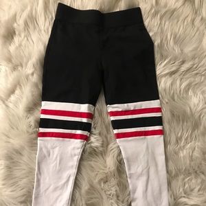 Bombshell leggings *HOT*